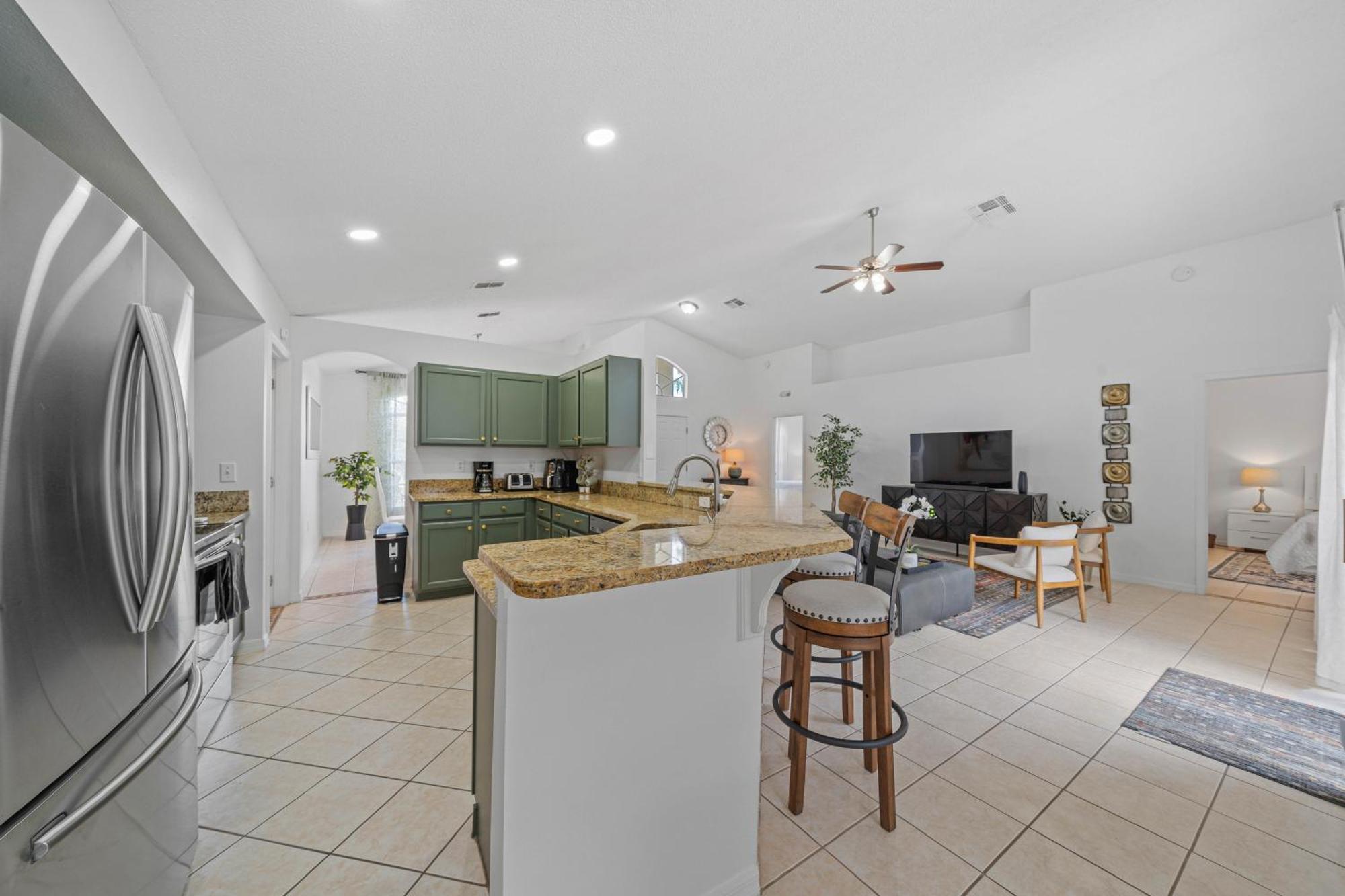 Villa Stunning 4-bedroom W/ Pool - Close To Parks And Gulf Courses! *
