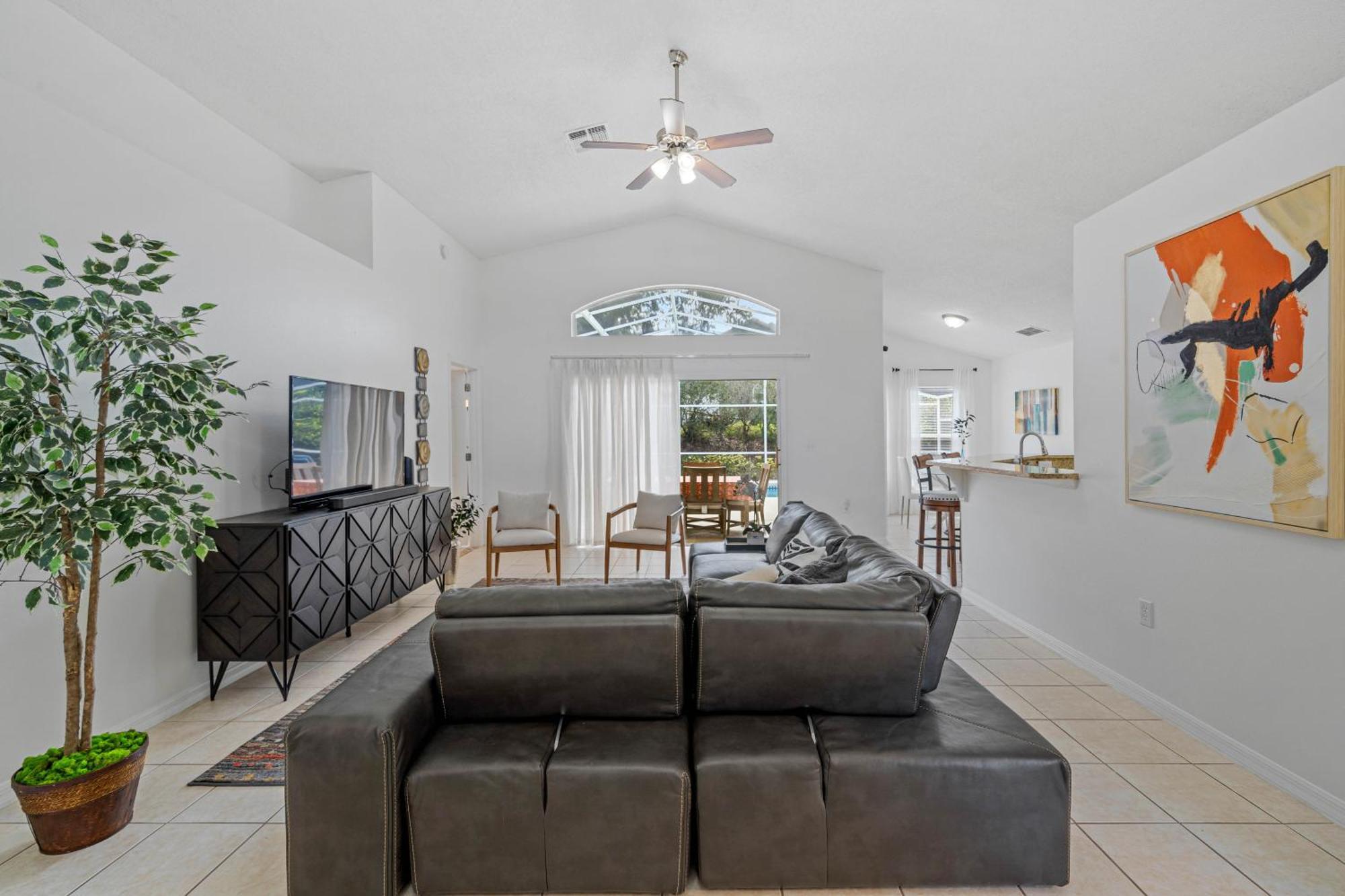Stunning 4-bedroom W/ Pool - Close To Parks And Gulf Courses! Villa
