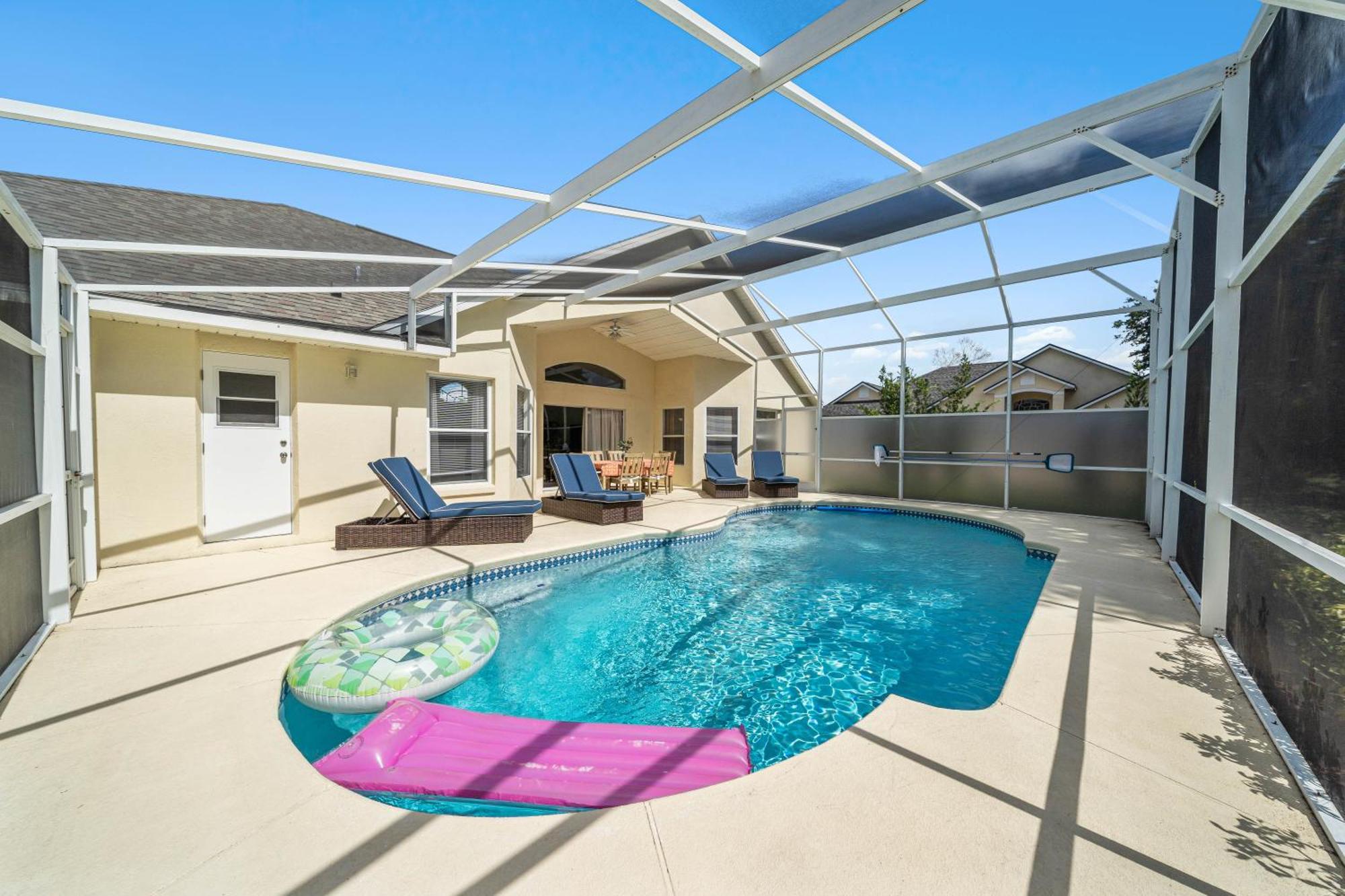 Villa Stunning 4-bedroom W/ Pool - Close To Parks And Gulf Courses! *