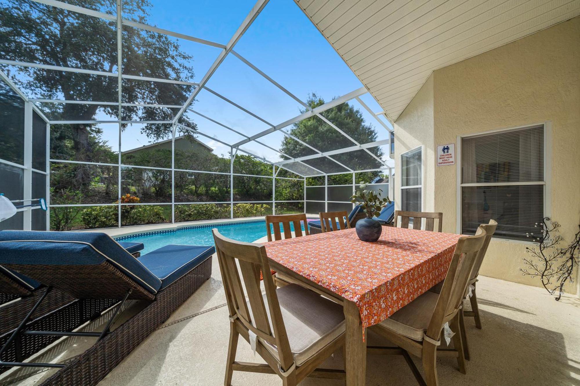 Stunning 4-bedroom W/ Pool - Close To Parks And Gulf Courses! *